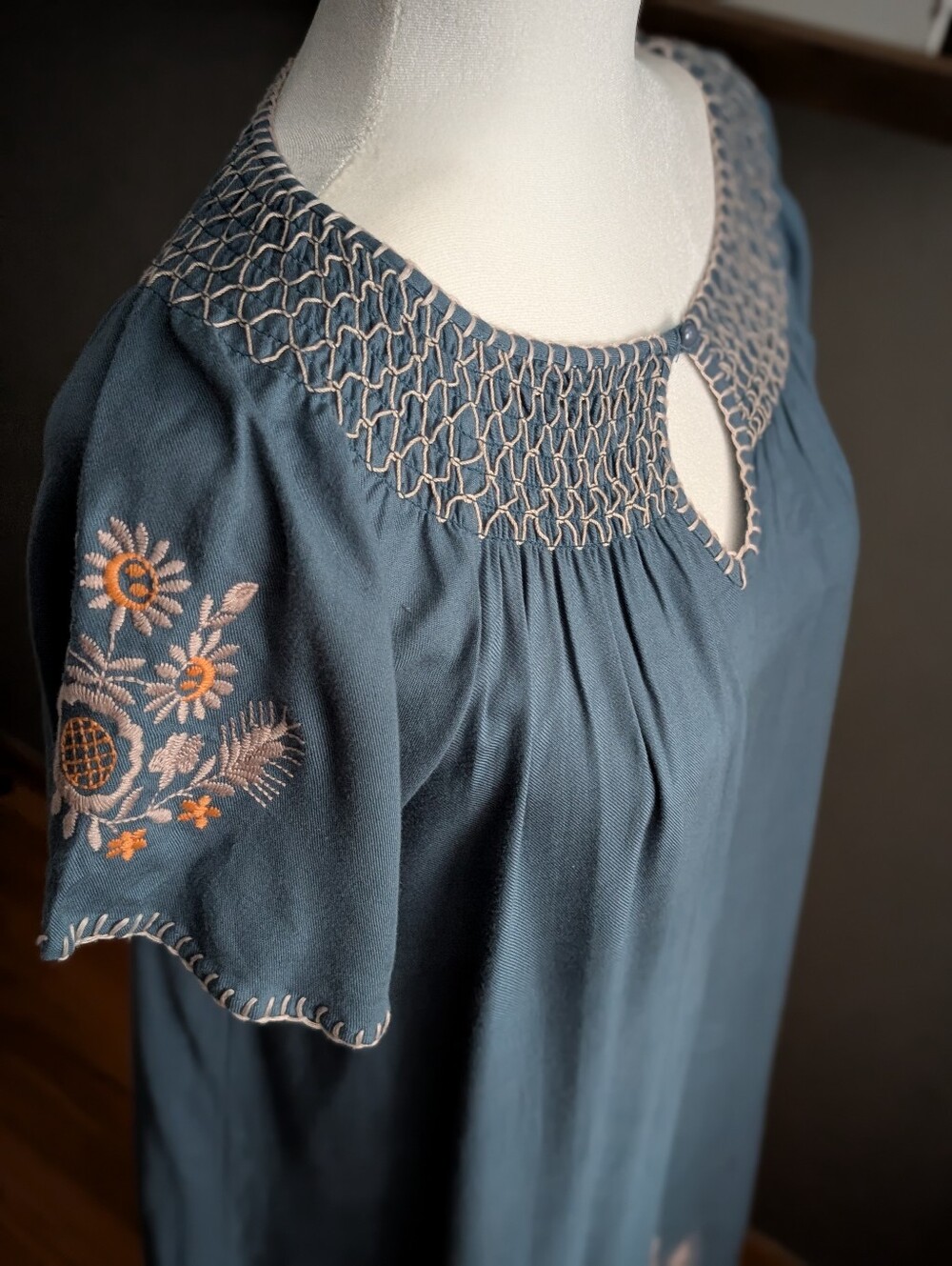 THML Embroidered Smocked Neck Keyhole Dress Small Teal Blue Floral Boho Shift - Picture 2 of 6